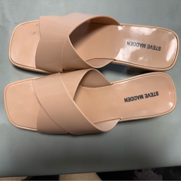 Steve Madden Jomay Cross Strap Jelly slides in nude - Picture 3 of 5